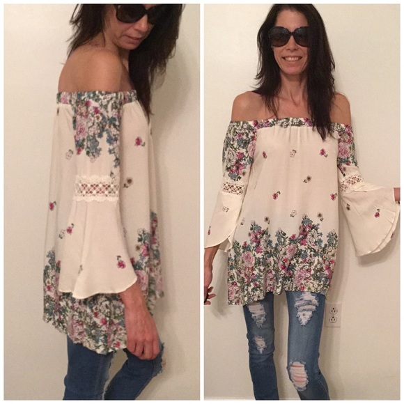 Off the Shoulder Floral Top - Picture 3 of 4